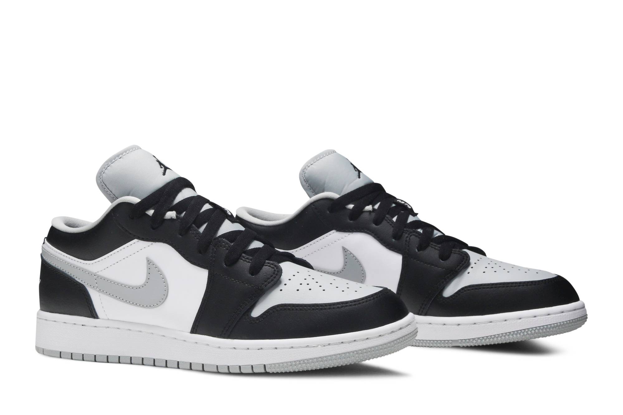 (Grade School) Air Jordan 1 Low ‘Smoke Grey’ 553560-039