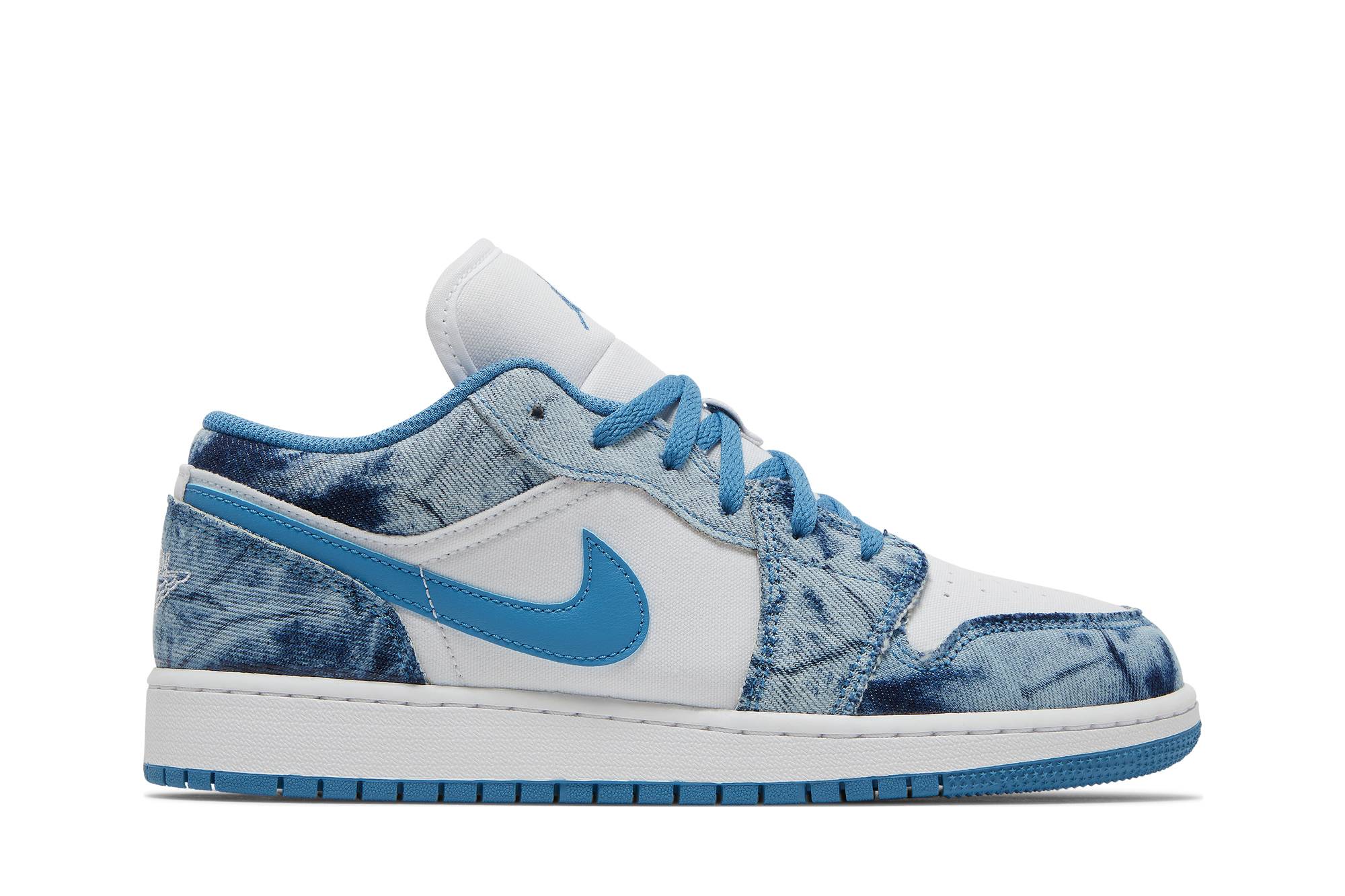 (Grade School) Air Jordan 1 Low ‘Washed Denim’ DM8947-100