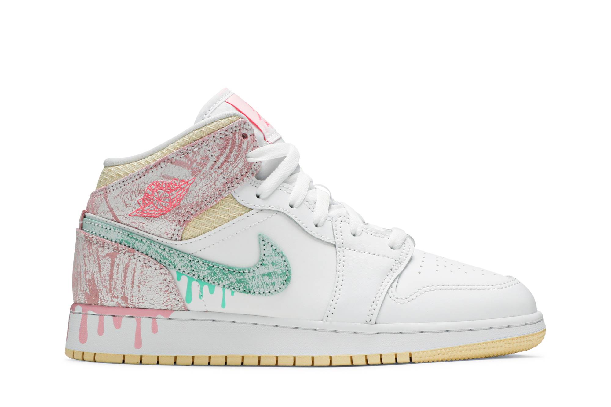(Grade School) Air Jordan 1 Mid SE ‘Ice Cream’ DD1666-100