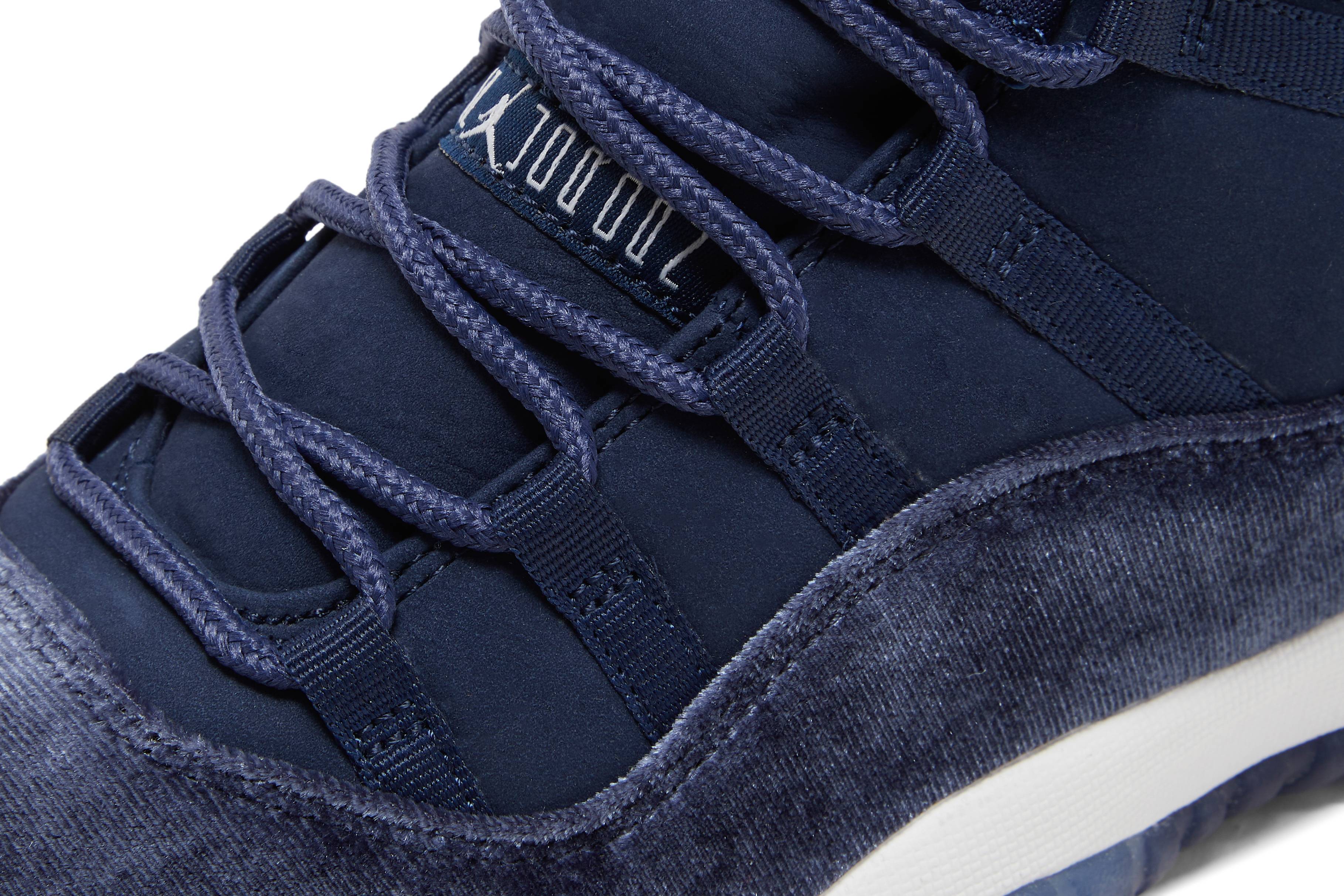 (Women) Air Jordan 11 Velvet ‘Midnight Navy’ AR0715-441