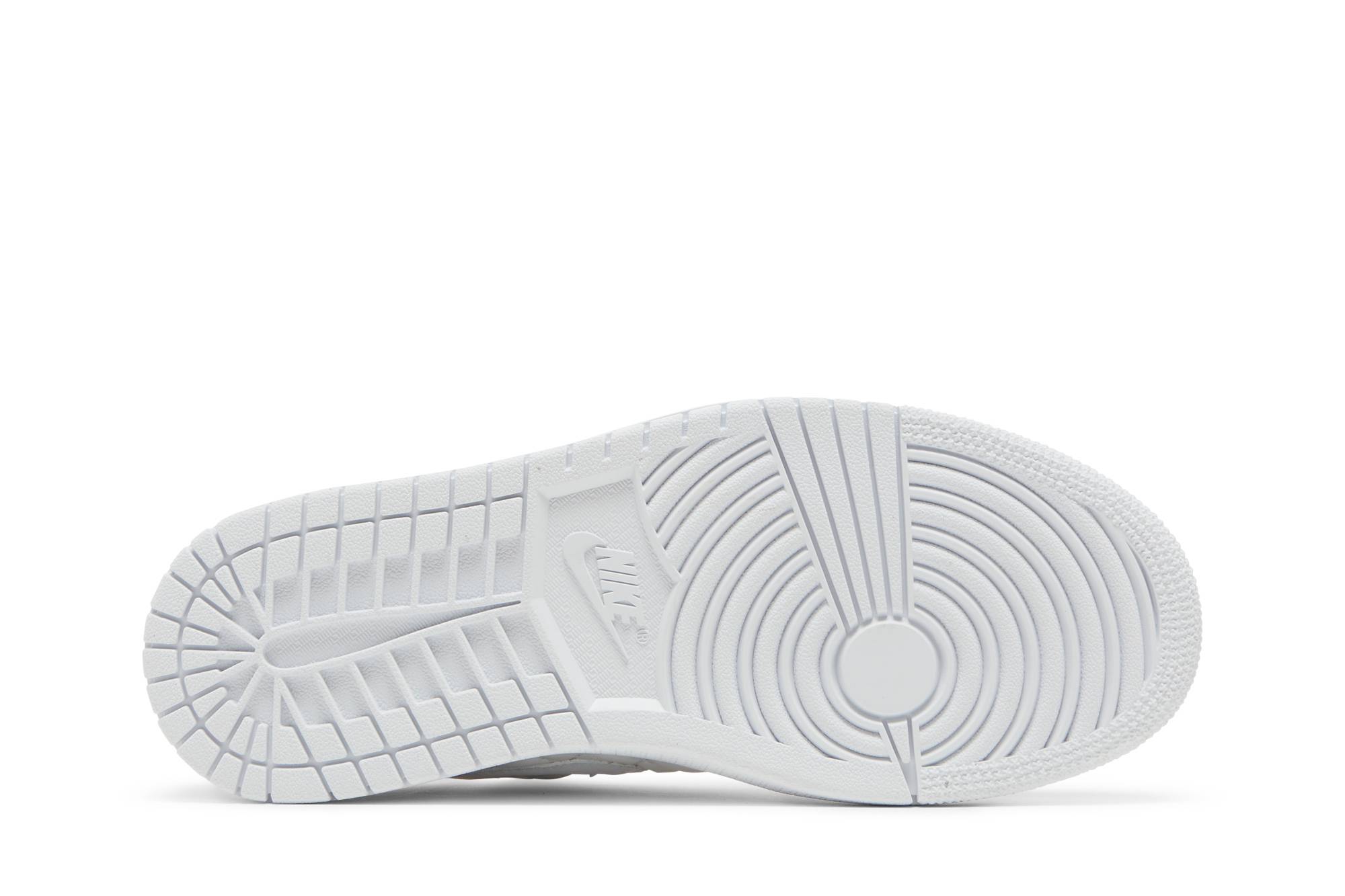 (Women) Air Jordan 1 Low Quilted ‘Triple White’ DB6480-100