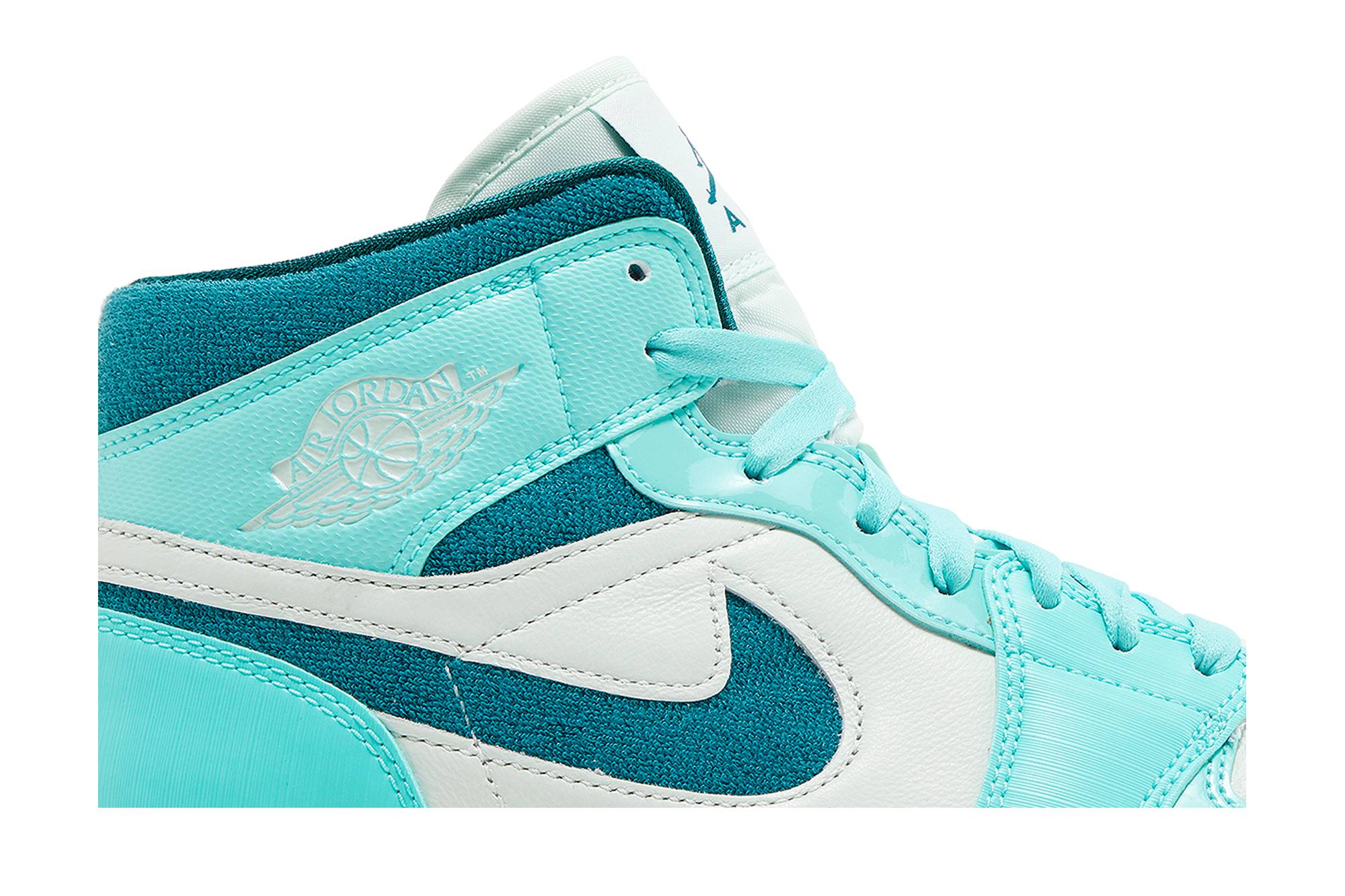 (Women) Air Jordan 1 Mid ‘Bleached Turquoise’ DZ3745-300