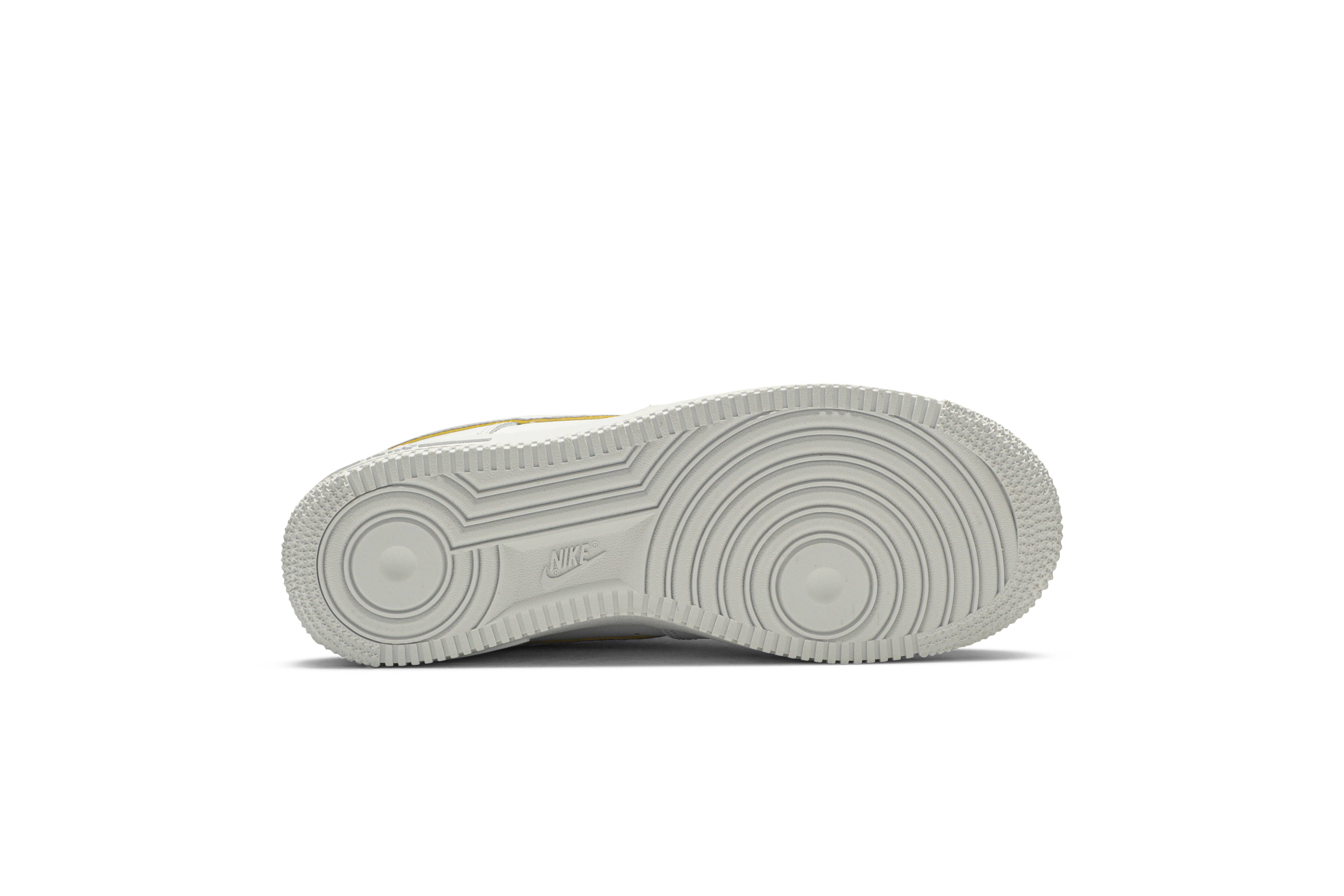 (Women) Nike Air Force 1 07 ESS Metallic Gold AO2132-102 Nicesnk
