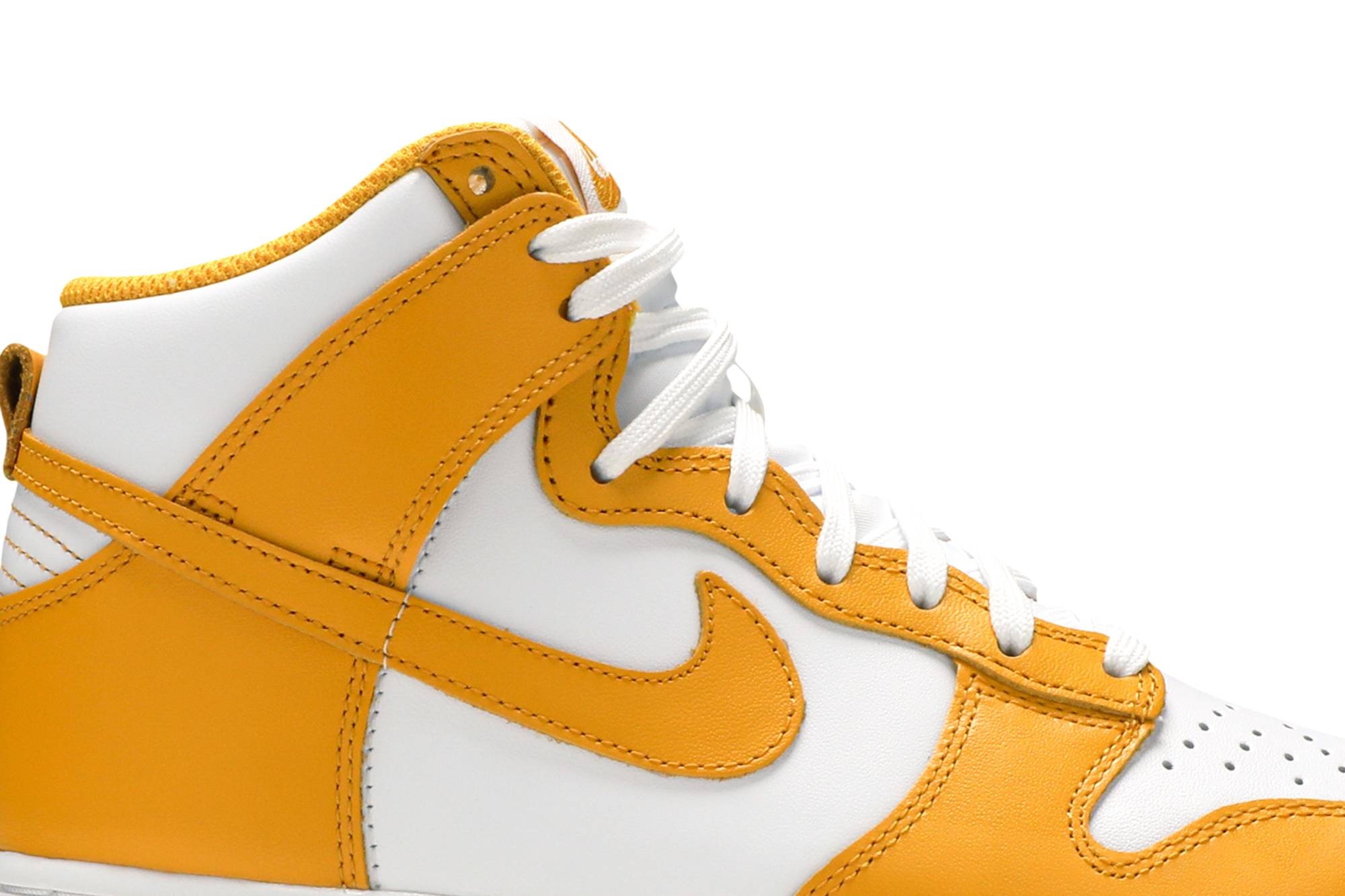 (Women) Nike Dunk High ‘Dark Sulfur’ DD1869-106