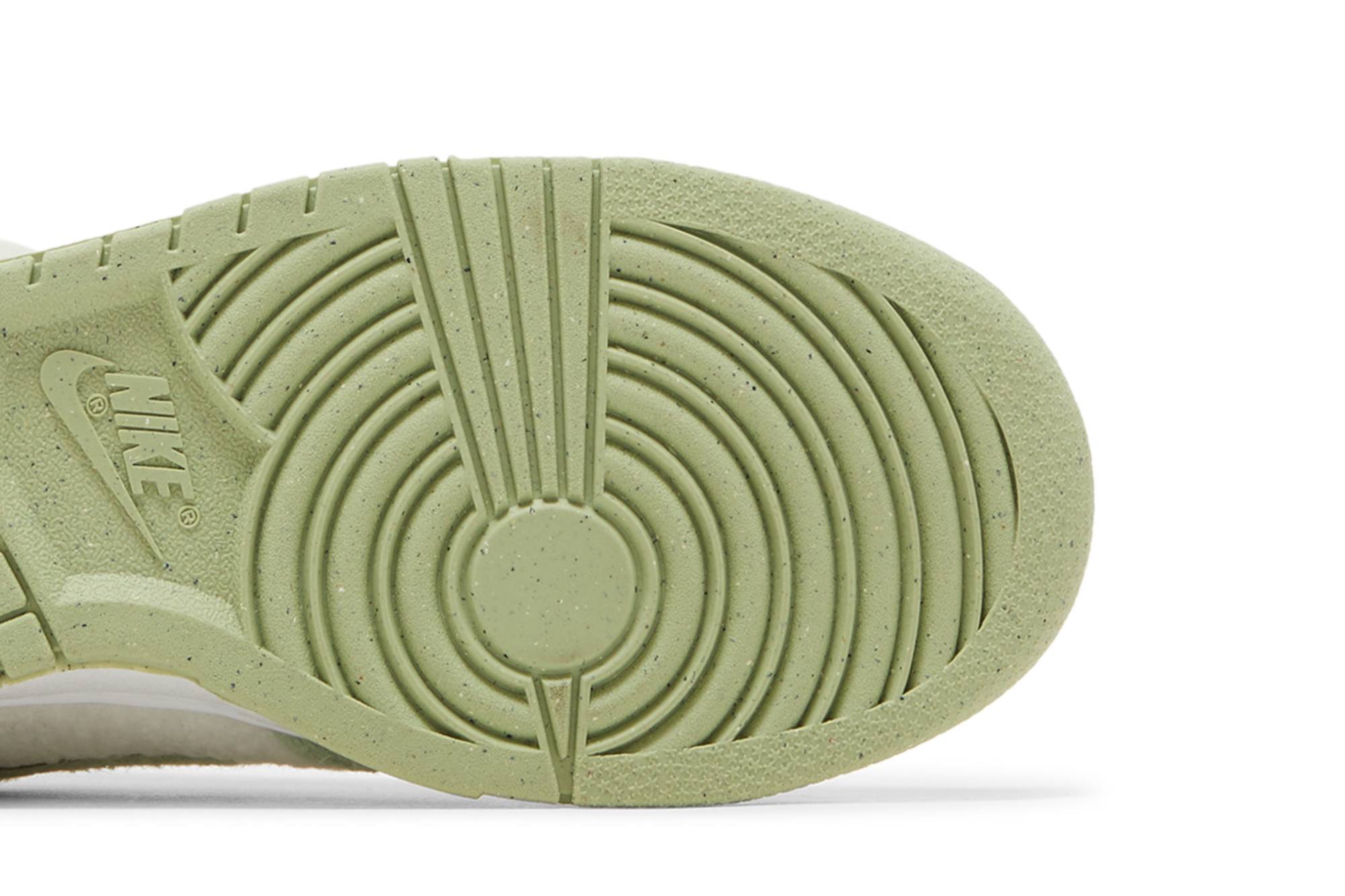 (Women) Nike Dunk Low ‘Fleece – Honeydew’ DQ7579-300