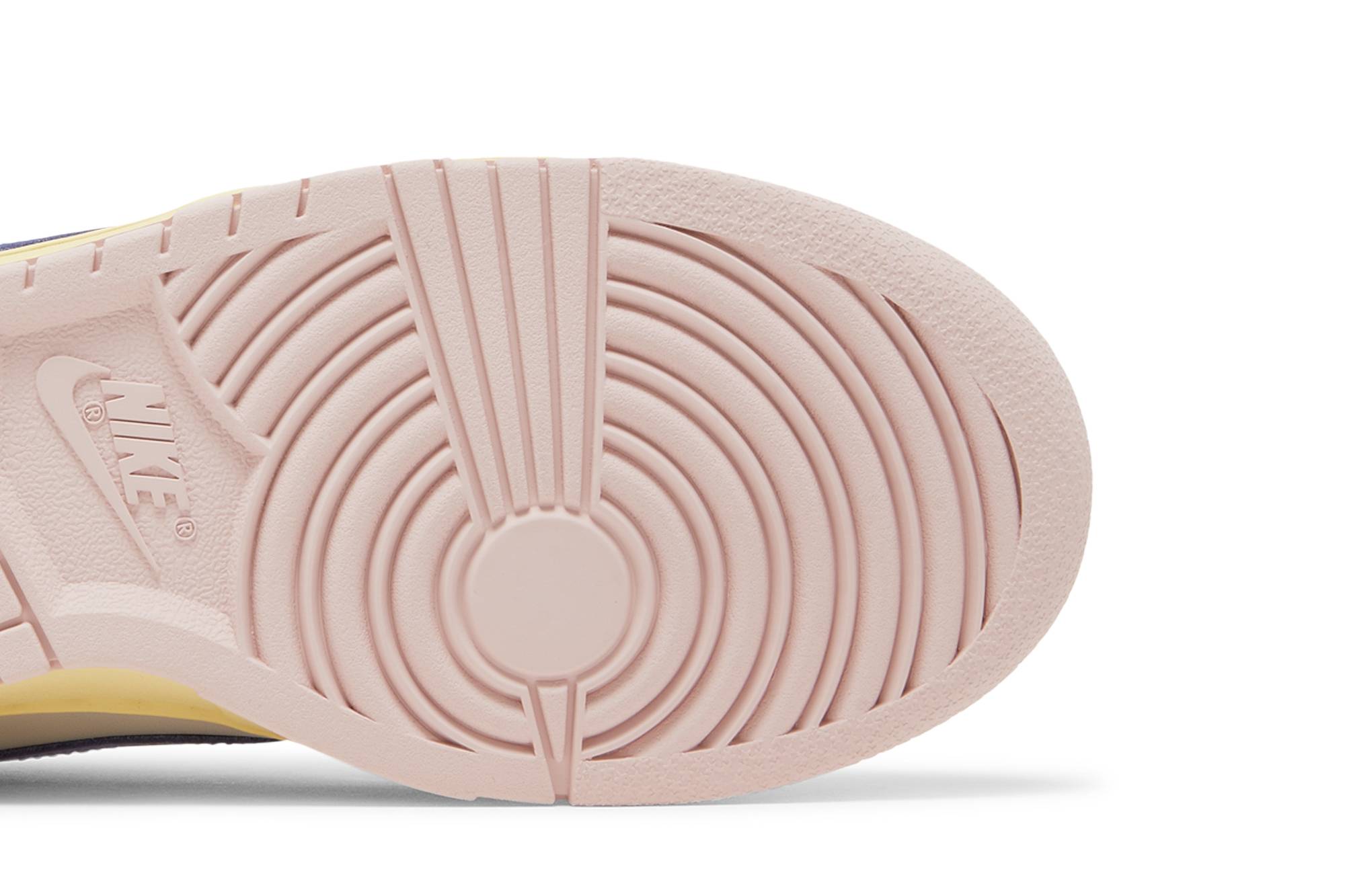 (Women) Nike Dunk Low ‘Pink Oxford’ DD1503-601