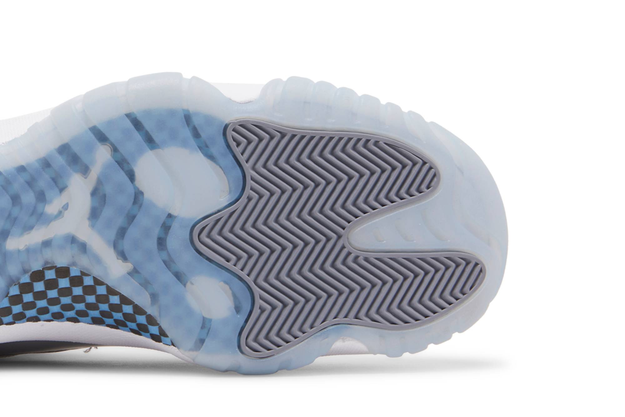 Air Jordan 11 Retro Low ‘Cement Grey’ AV2187-140