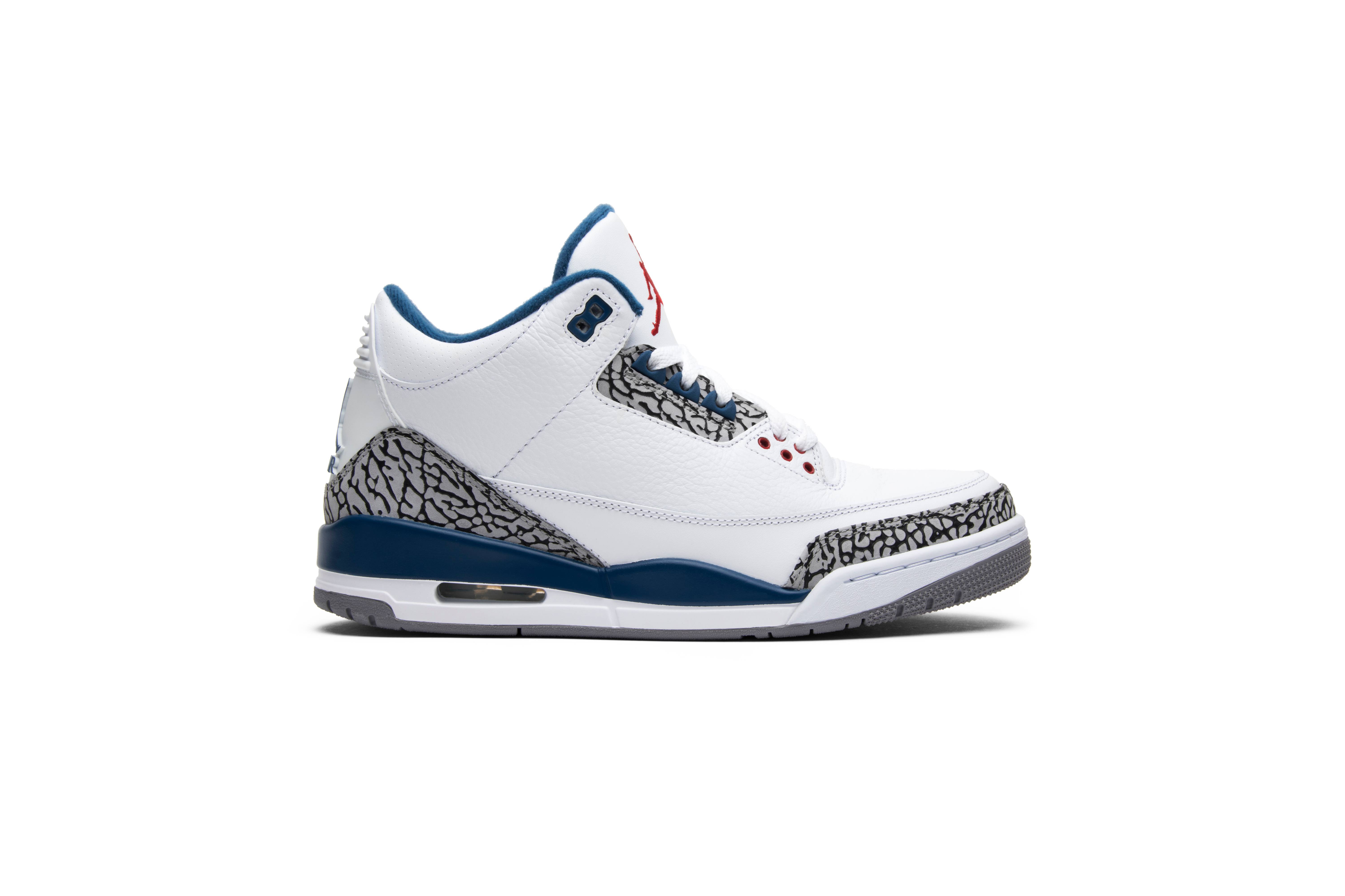 Air Jordan 3 Retro ‘True Blue’ 2011 136064-104