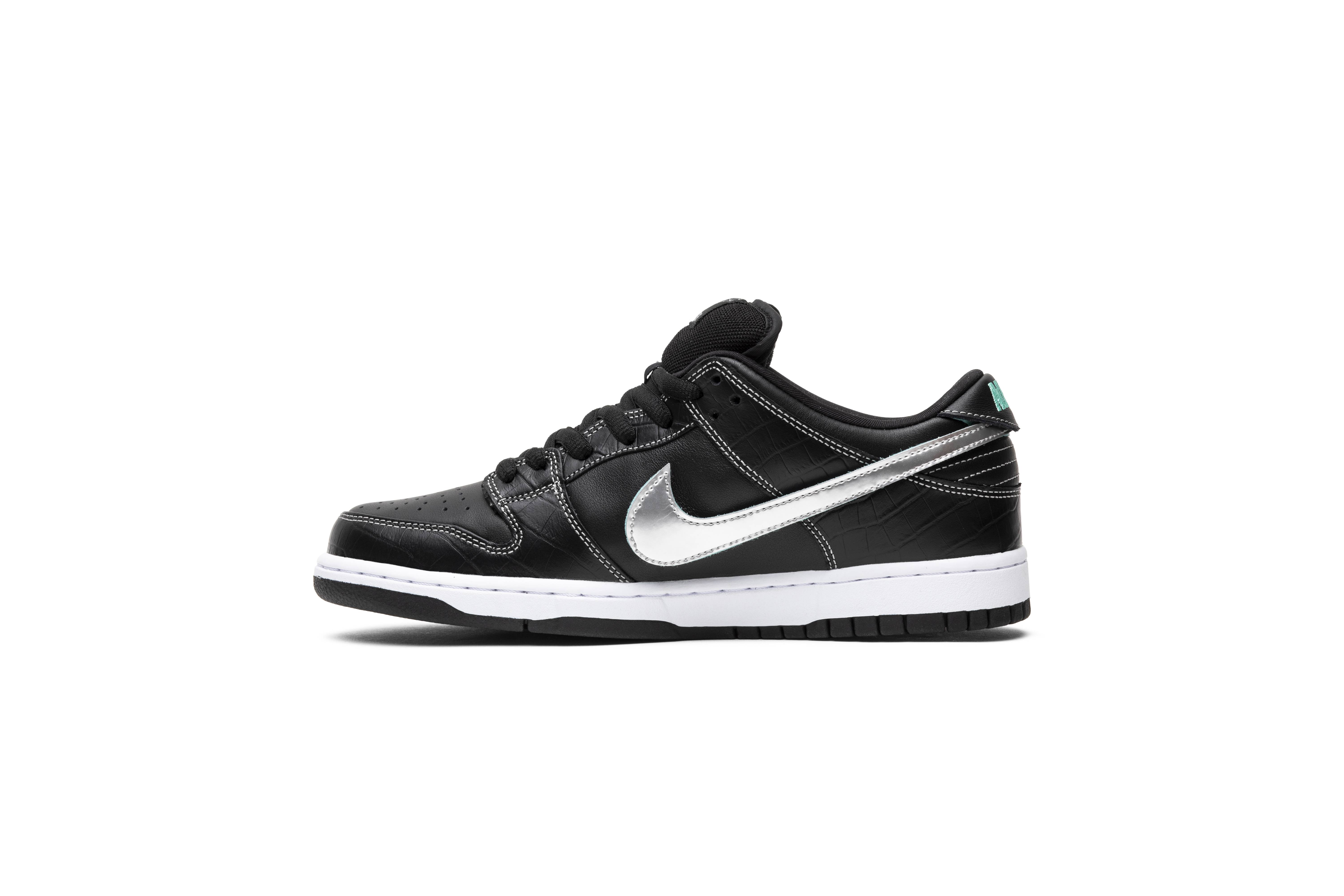 diamond S*pply co. x nike sb dunk low pro ‘black diamond’ bv1310-001