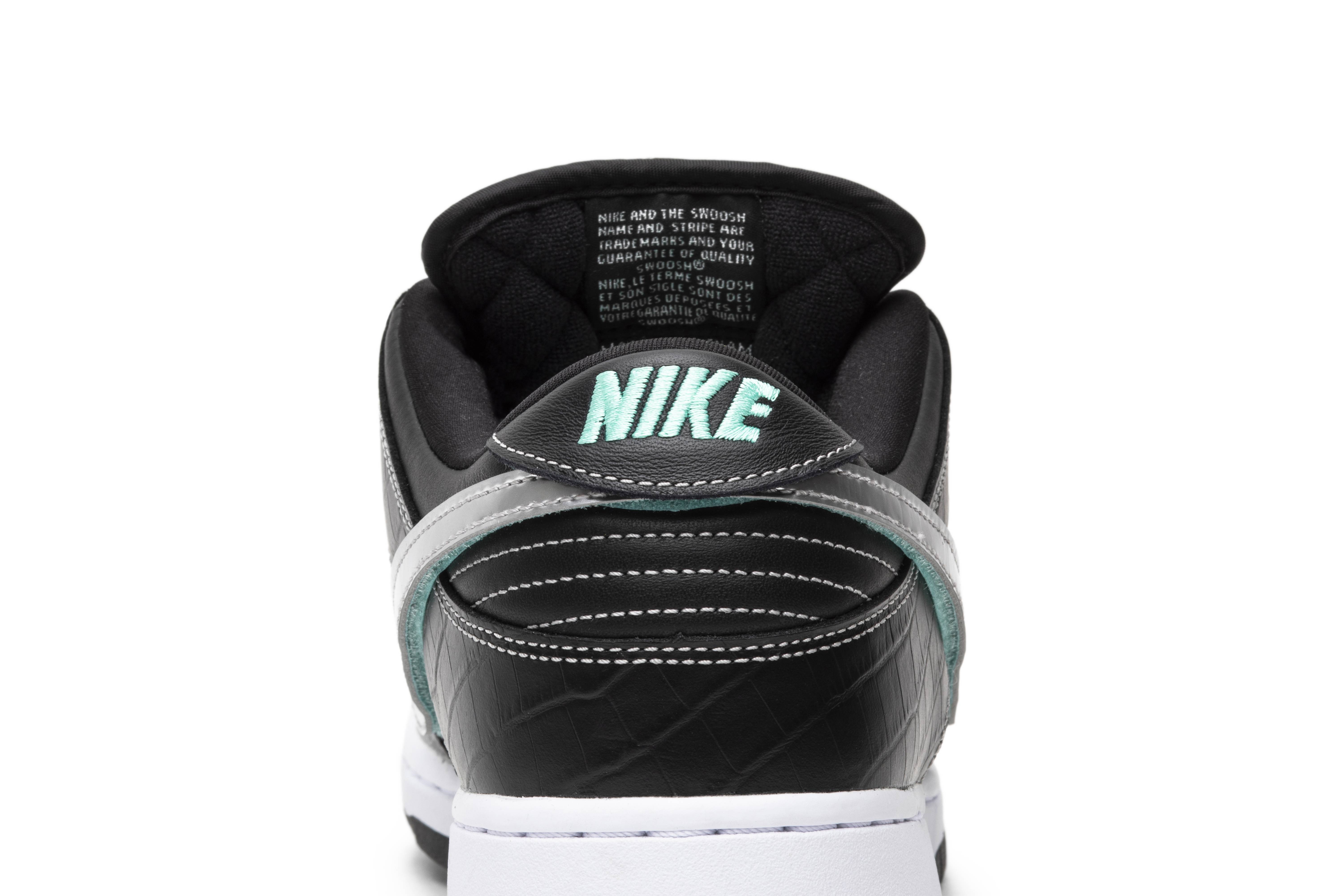 diamond S*pply co. x nike sb dunk low pro ‘black diamond’ bv1310-001