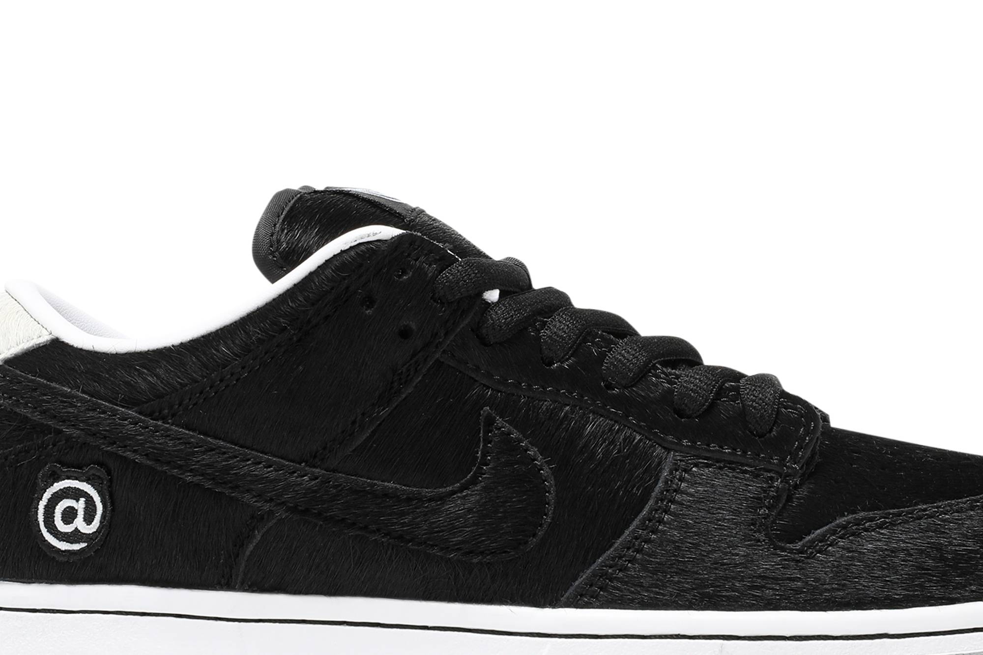 Medicom Toy x Nike SB Dunk Low ‘BE@RBRICK’ CZ5127-001