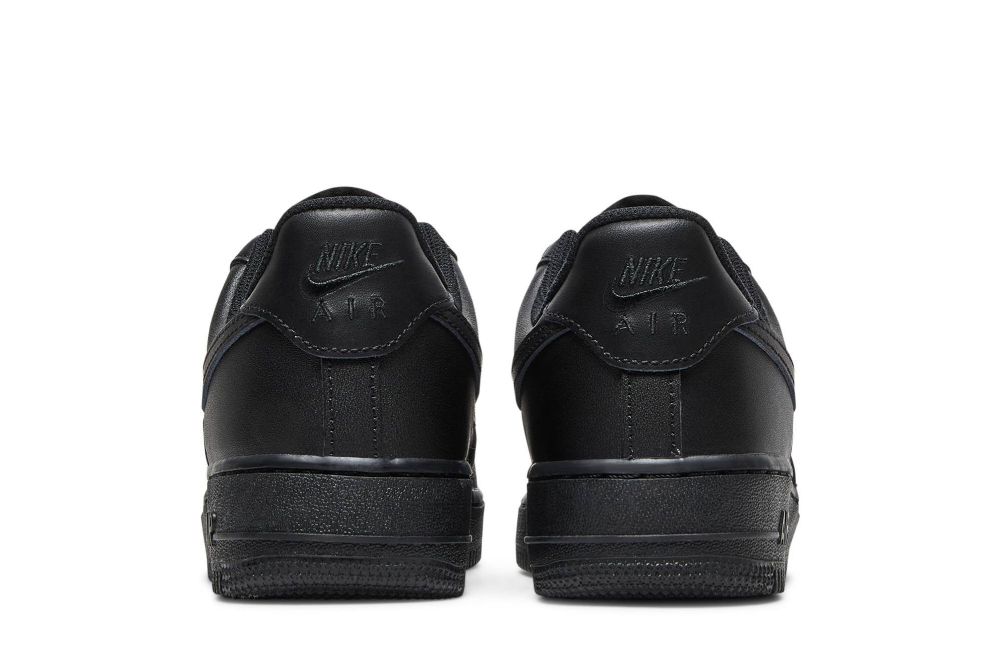 (Women) Nike Air Force 1 ’07 ‘Triple Black’ DD8959-001