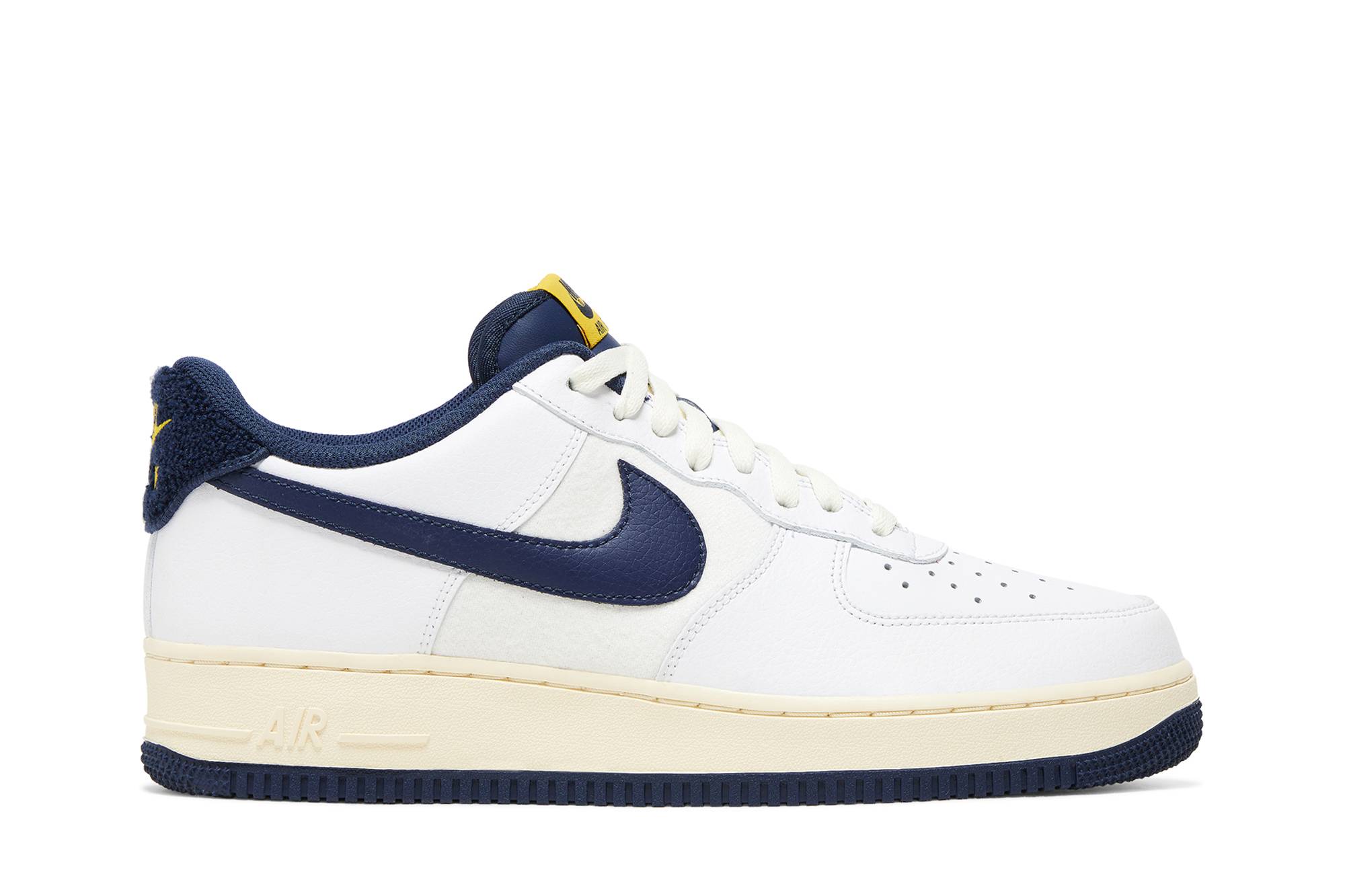 Nike Air Force 1 ’07 LV8 ‘Varsity Jacket – Michigan’ DO5220-141