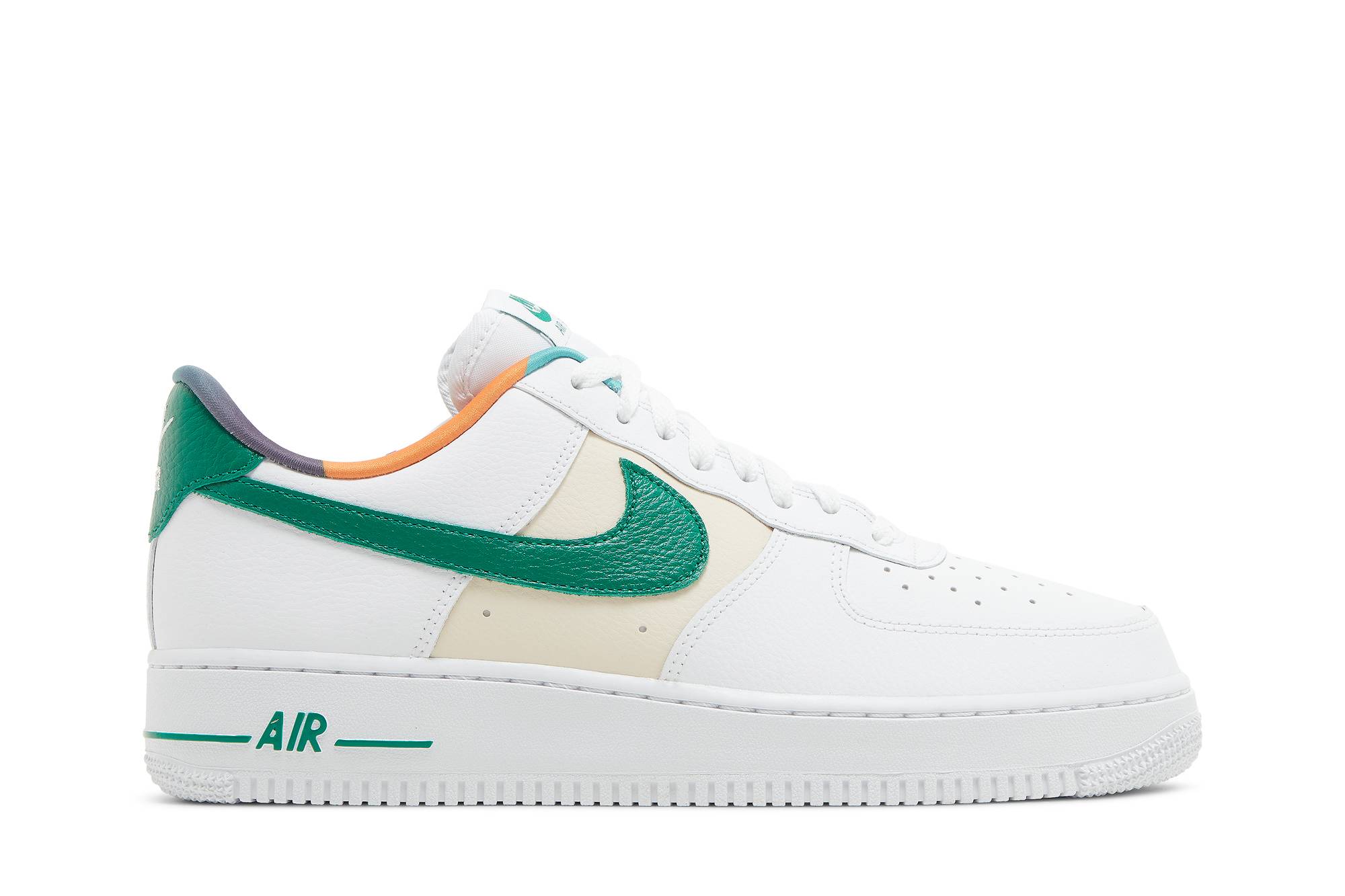 Nike Air Force 1 ’07 LV8 Low EMBz DM0109-100