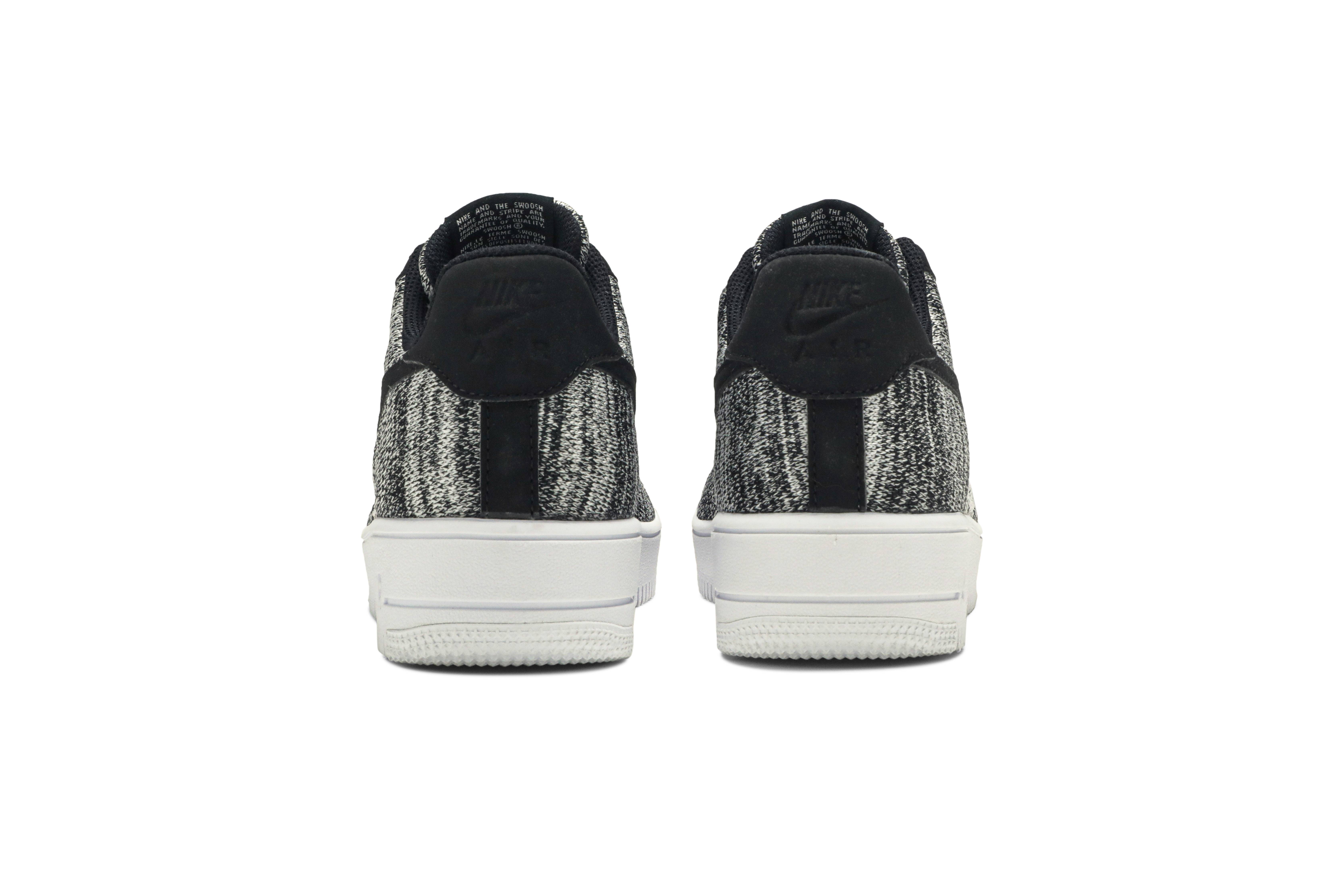 Nike Air Force 1 Flyknit Low 2.0 ‘Oreo’ AV3042-001