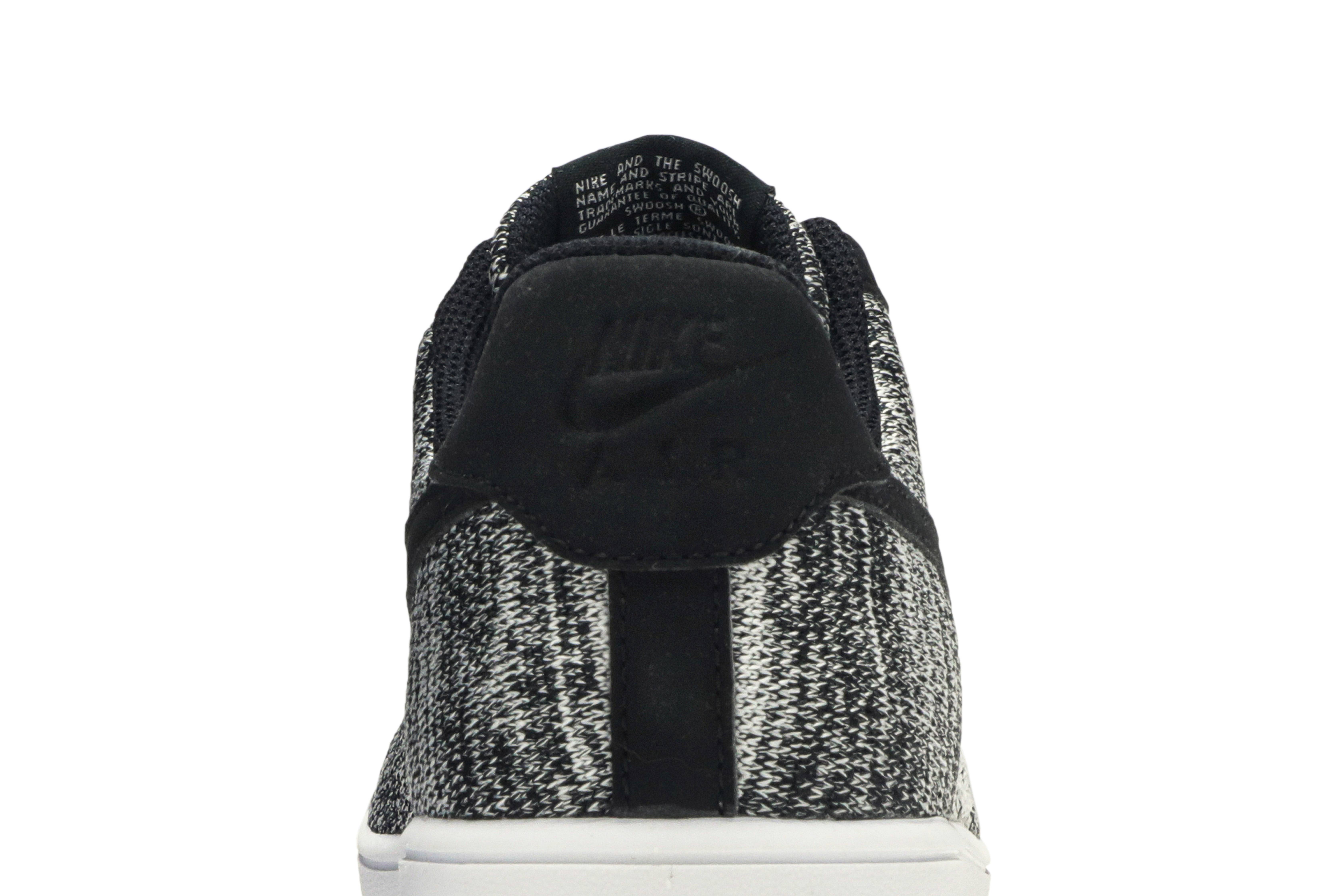 Nike Air Force 1 Flyknit Low 2.0 ‘Oreo’ AV3042-001