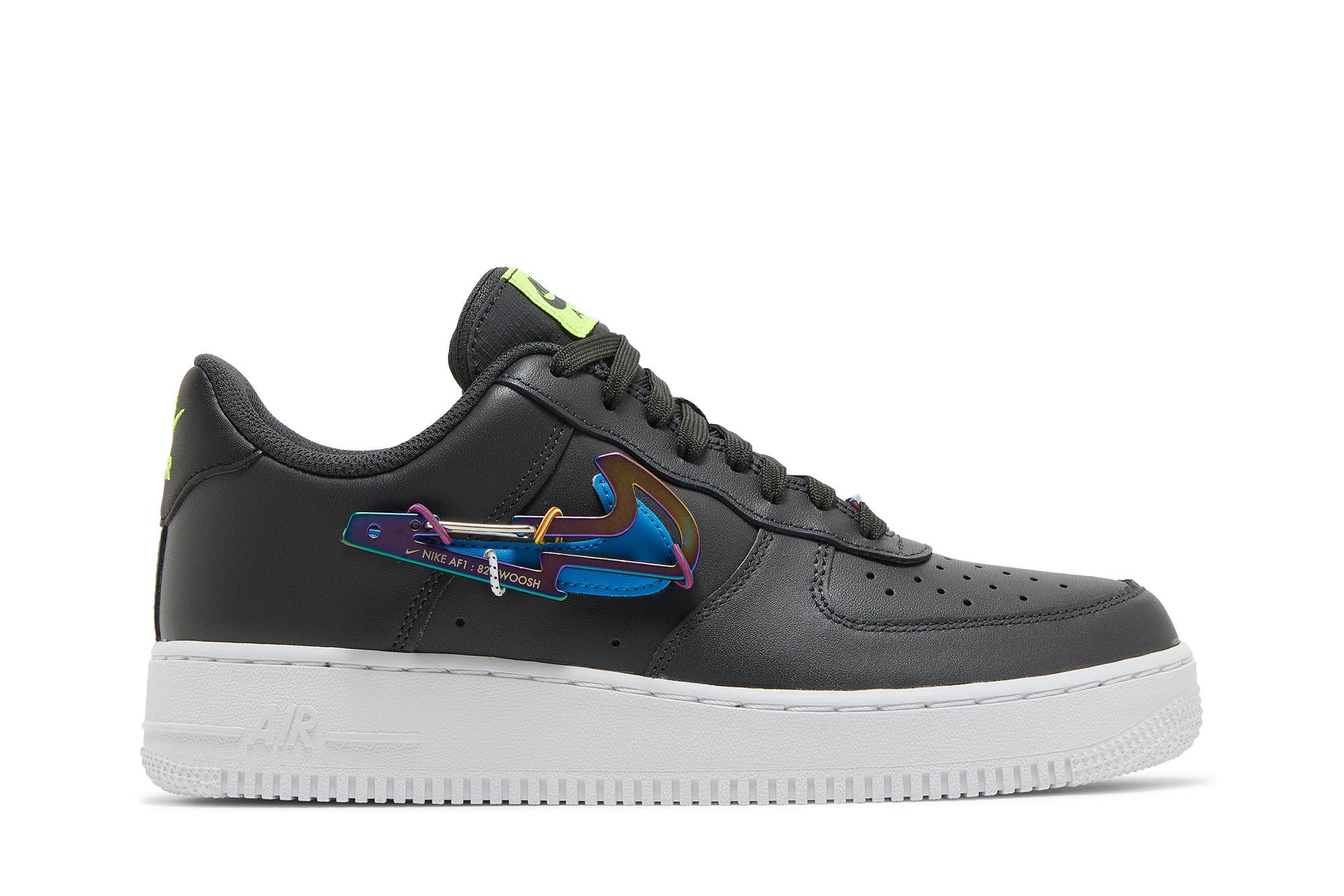Nike Air Force 1 Low ‘Carabiner Swoosh’ DH7579-001