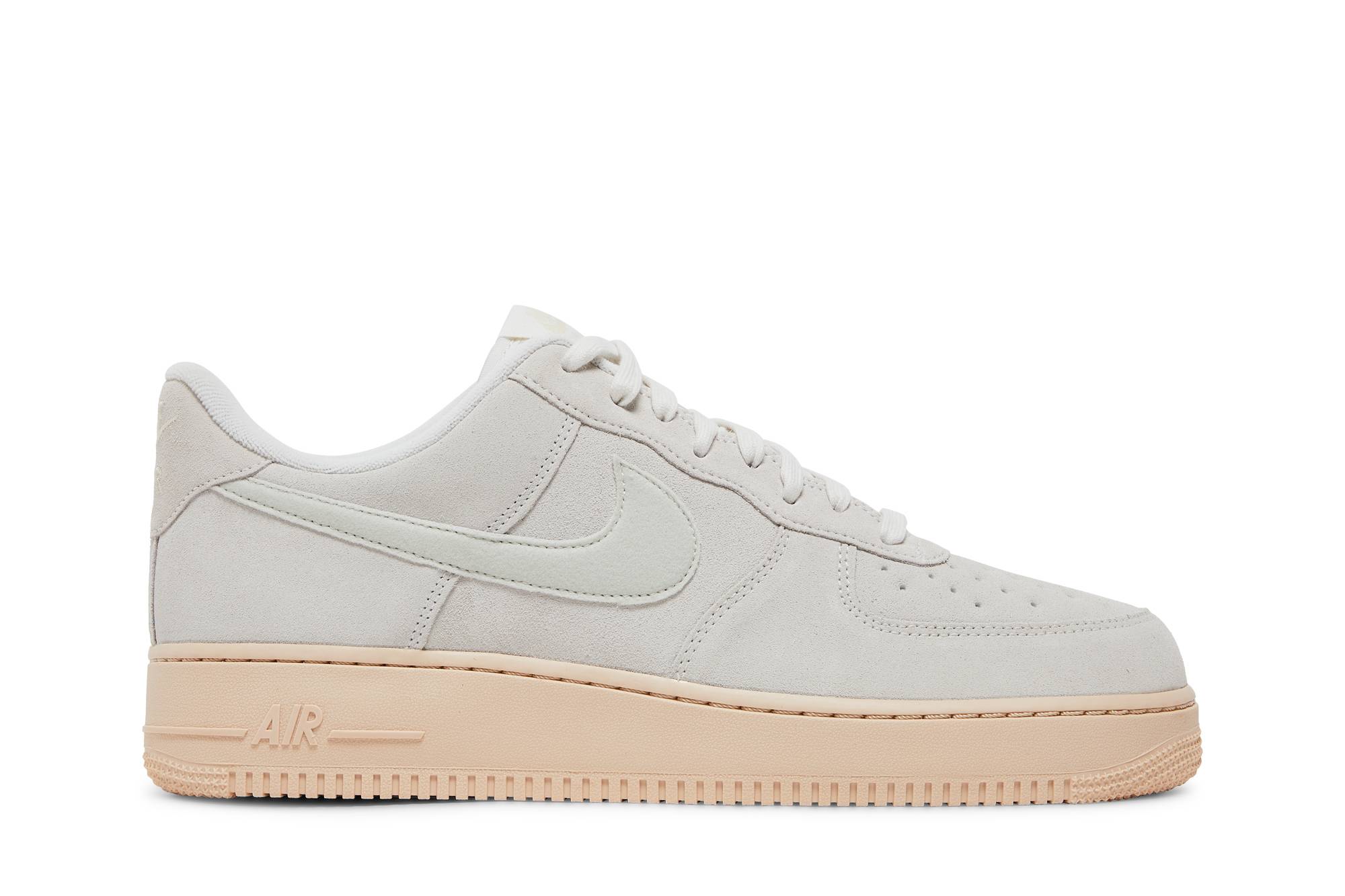 Nike Air Force 1 Winter Premium ‘Summit White’ DO6730-100