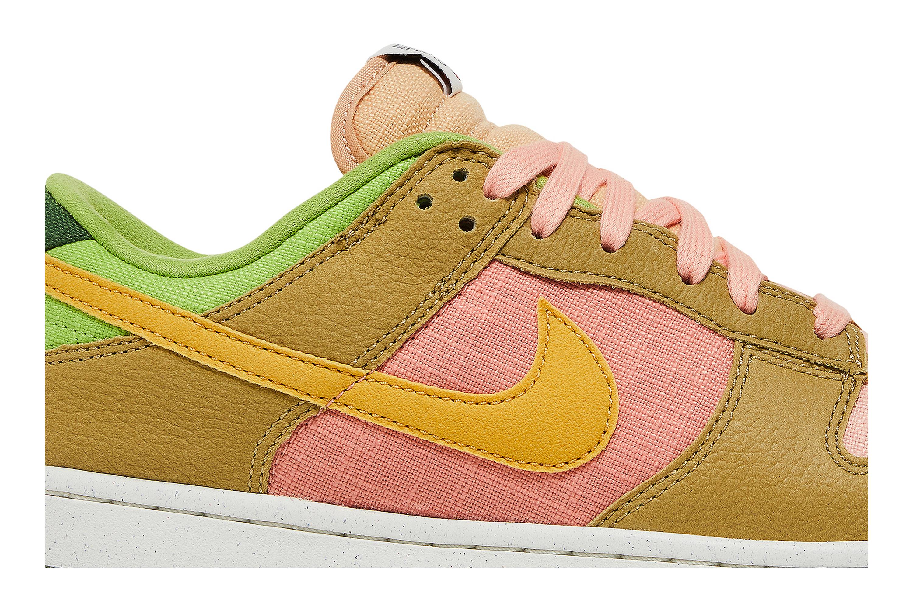 Nike Dunk Low SE ‘Sun Club’ DM0583-800