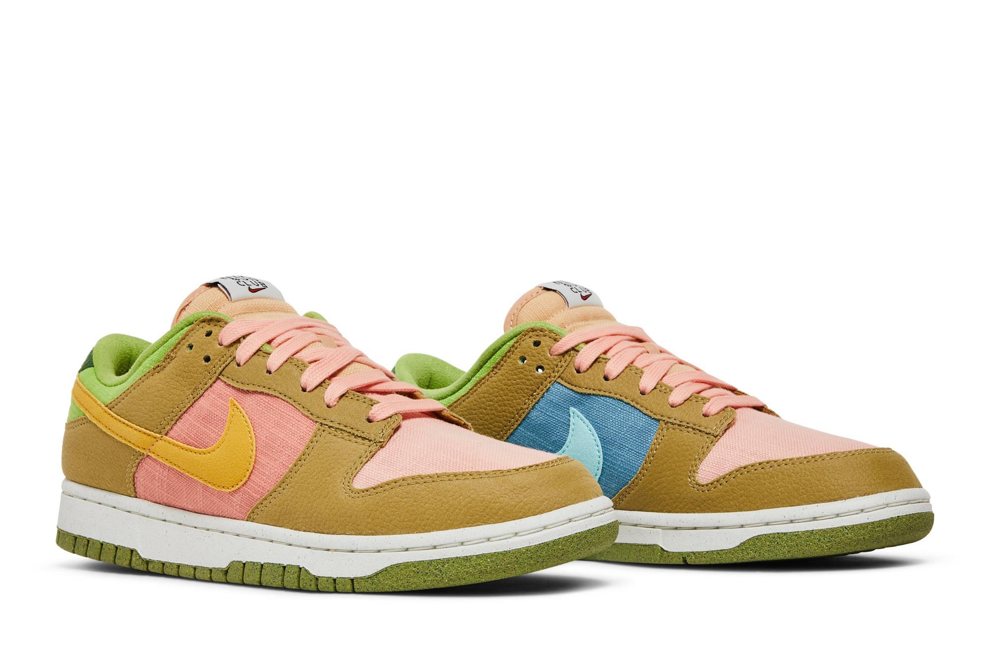Nike Dunk Low SE ‘Sun Club’ DM0583-800