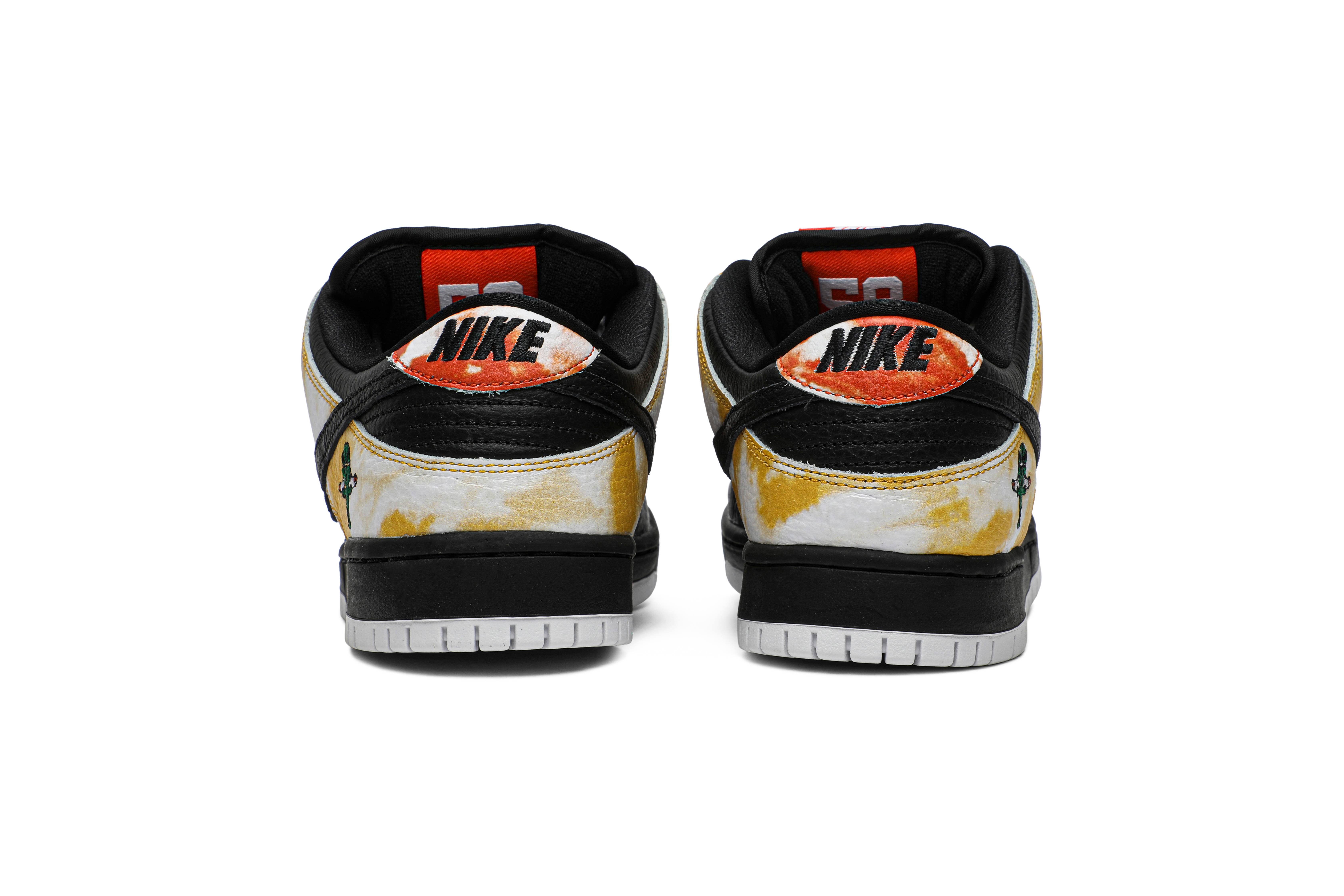Nike SB Dunk Low ‘Tie-Dye Raygun – Black’ [also worn by Jay Chou] BQ6832-001