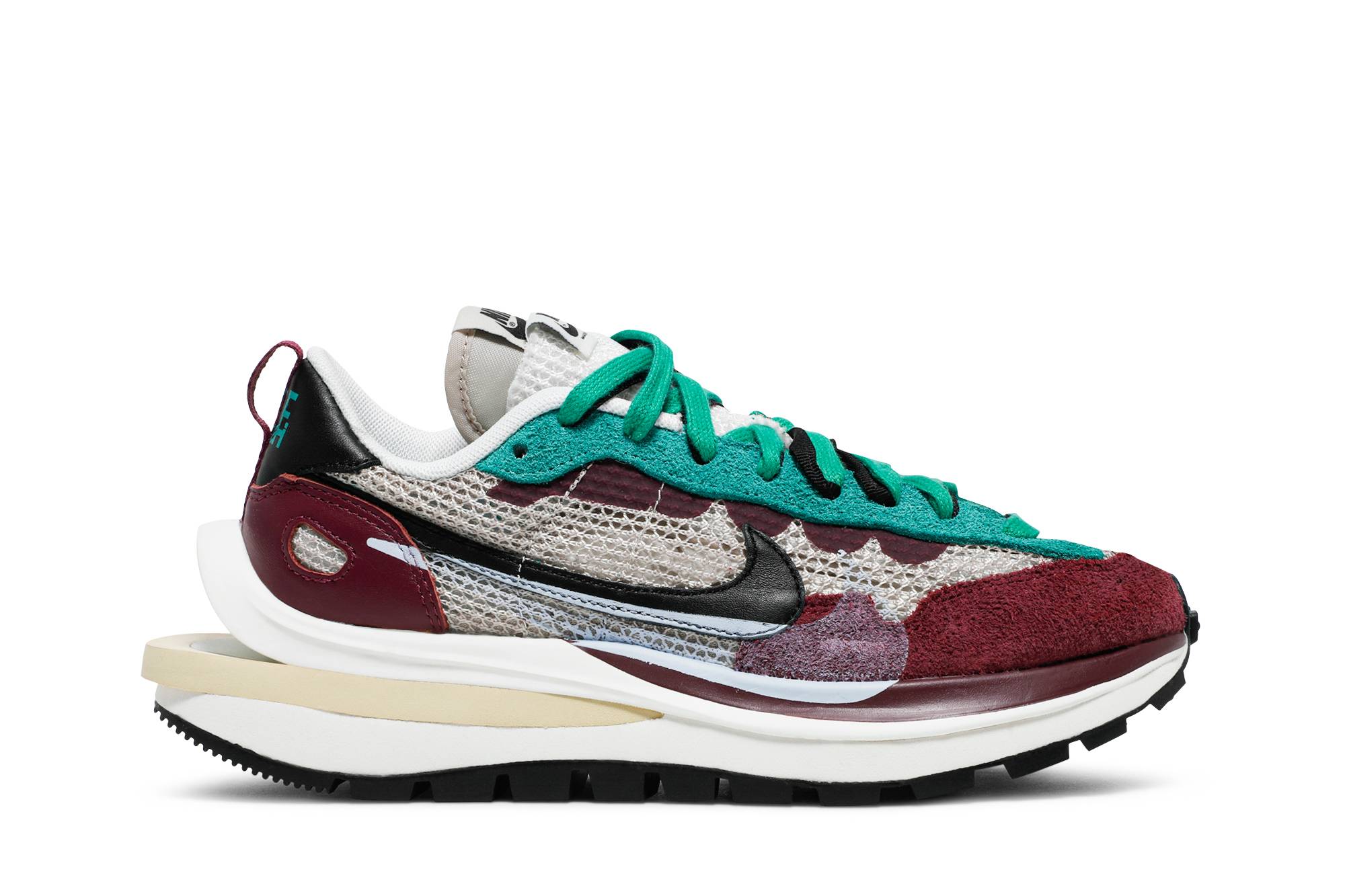 sacai x Nike VaporWaffle SP ‘Villain Red’ DD3035-200